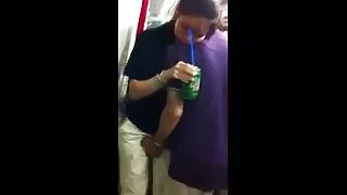 Um vovô velho e excê ...